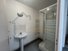 Location
Appartement 3 pièces au rez-de-chaussée en HYPER-CENTRE