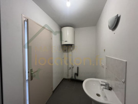 Location
Appartement 3 pièces au rez-de-chaussée en HYPER-CENTRE