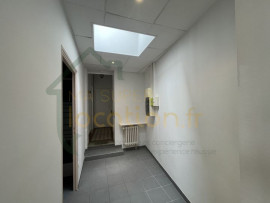 Location
Appartement 3 pièces au rez-de-chaussée en HYPER-CENTRE