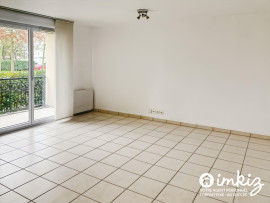 
                                                                                        Vente
                                                                                         Appartement 3 pièces avec terrasse - proche RER