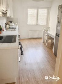
                                                                                        Vente
                                                                                         Appartement 3 pièces en centre ville