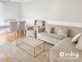 
                                                                                        Vente
                                                                                         Appartement 3 pièces en centre ville