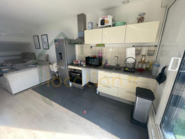 Location
Appartement 3 pièces en DUPLEX dans une résidence calme et sécurisé dans SAINT-QUENTIN