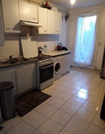 
                                                                                        Location
                                                                                         Appartement 3 pièces en résidence privé