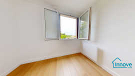 
                                                                                        Vente
                                                                                         Appartement 3 pièces entièrement rénové, Viroflay Rive Gauch