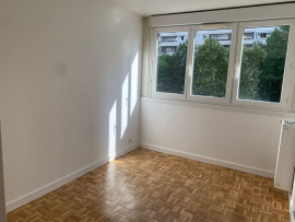 
                                                                                        Location
                                                                                         Appartement 3 pièces La Défense