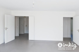 
                                                                                        Vente
                                                                                         Appartement 3 pièces lumineux dans quartier vivant