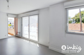 
                                                                                        Vente
                                                                                         Appartement 3 pièces lumineux dans quartier vivant