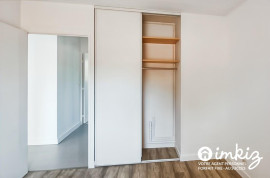 
                                                                                        Vente
                                                                                         Appartement 3 pièces lumineux dans quartier vivant