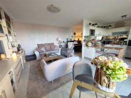 Vente
Appartement 3 pièces Parc Impérial NICE VUE MER Terrasse et Piscine