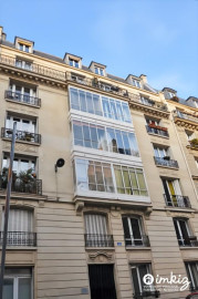 
                                                                                        Vente
                                                                                         Appartement 3 pièces Paris 17