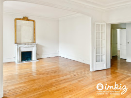 
                                                                                        Vente
                                                                                         Appartement 3 pièces Paris 17