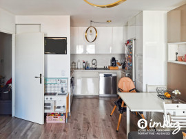 
                                                                                        Vente
                                                                                         Appartement 3 pièces récent bien entretenu