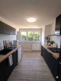
                                                                                        Vente
                                                                                         Appartement 3 pièces rénové - 73 m2- 2 balcons