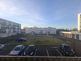 
                                                                                        Vente
                                                                                         Appartement 3 pièces rénové - 73 m2- 2 balcons