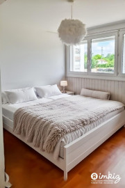 
                                                                                        Vente
                                                                                         Appartement 3 pièces rénové - 73 m2- 2 balcons