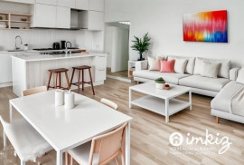 
                                                                                        Vente
                                                                                         Appartement 3 pièces renové, parking et grenier