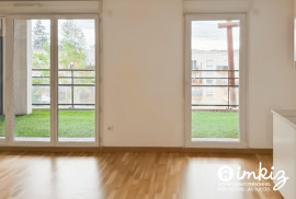 
                                                                                        Vente
                                                                                         Appartement 3 pièces terrasse - parking en sus
