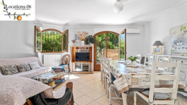
                                                                                        Location
                                                                                         Appartement 3 pièces tout confort en villa