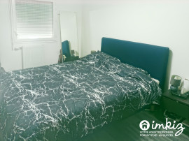 
                                                                                        Vente
                                                                                         Appartement 3 pièces traversant avec balcon 10 m²