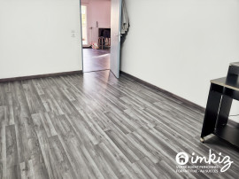 
                                                                                        Vente
                                                                                         Appartement 3 pièces traversant avec balcon 10 m²