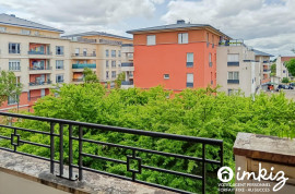 
                                                                                        Vente
                                                                                         Appartement 3 pièces, traversant, balcon, parking.