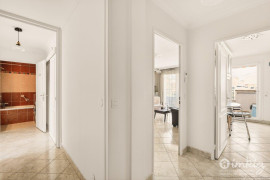 
                                                                                        Vente
                                                                                         Appartement 3 pièces, traversant, balcon, parking.