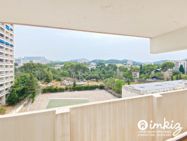 
                                                                                        Vente
                                                                                         Appartement 3 pièces traversant belle vue 2 balcons 1 cave