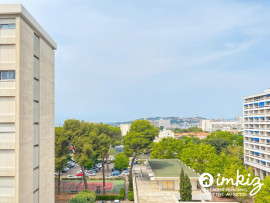 
                                                                                        Vente
                                                                                         Appartement 3 pièces traversant belle vue 2 balcons 1 cave