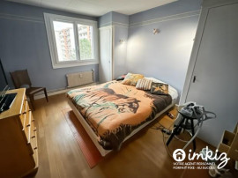 
                                                                                        Vente
                                                                                         Appartement 3 pièces traversant belle vue