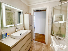 Vente
Appartement 3 pièces très calme, vue Tour Eiffel