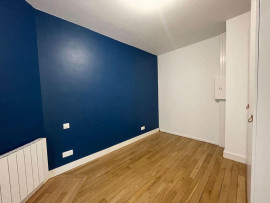 
                                                                                        Location
                                                                                         Appartement 35 m2 refait à neuf
