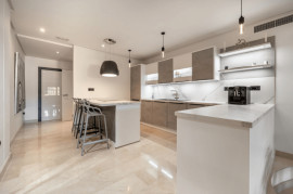 
                                                                                        Vente
                                                                                         Appartement 4 pièces