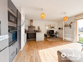 
                                                                                        Vente
                                                                                         Appartement 4 pièces