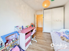 
                                                                                        Vente
                                                                                         Appartement 4 pièces