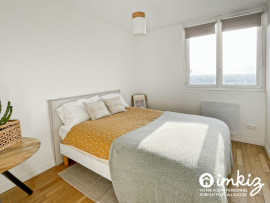 
                                                                                        Vente
                                                                                         Appartement 4 pièces