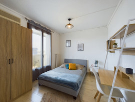 
                                                                                        Location
                                                                                         Appartement 4 pièces