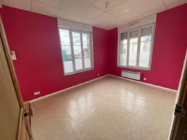 Location
Appartement 4 pièces 70m2 dans un village calme proche de SAINT-QUENTIN