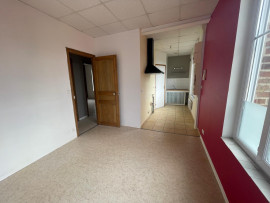 Location
Appartement 4 pièces 70m2 dans un village calme proche de SAINT-QUENTIN