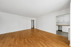 
                                                                                        Vente
                                                                                         Appartement 4 pièces avec BALCONS