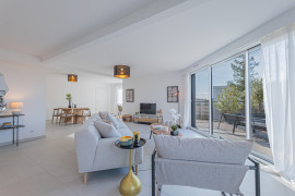 
                                                                                        Vente
                                                                                         Appartement 4 pièces avec toit terrasse privatif – Vue mer – Résidence confidentielle