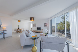 
                                                                                        Vente
                                                                                         Appartement 4 pièces avec toit terrasse privatif – Vue mer – Résidence confidentielle