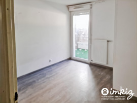 
                                                                                        Vente
                                                                                         Appartement 4 pièces, bien isolé, avec 2 terrasses