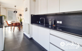 
                                                                                        Vente
                                                                                         Appartement 4 pièces duplex en attique
