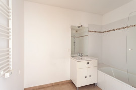 
                                                                                        Vente
                                                                                         Appartement 4 pièces familial avec balcons