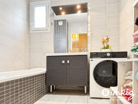 
                                                                                        Vente
                                                                                         Appartement 4 pièces proche de commodités et métro