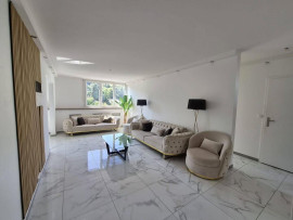 
                                                                                        Location
                                                                                         APPARTEMENT 4 PIÈCES - SAINT ÉTIENNE