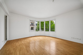 
                                                                                        Vente
                                                                                         Appartement 4 pièces - Suresnes