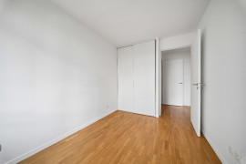 
                                                                                        Vente
                                                                                         Appartement 4 pièces - Suresnes