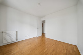 
                                                                                        Vente
                                                                                         Appartement 4 pièces - Suresnes